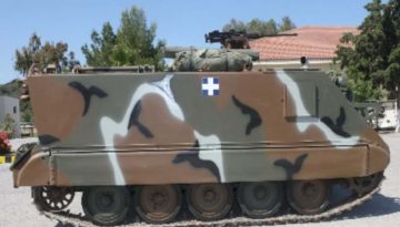 Δένδιας: «Έτοιμα τα M113 που χαρίζει ο ελληνικός στρατός στον Λίβανο – Θα μεταφερθούν τις επόμενες ημέρες στη Βηρυτό»