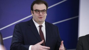 Επίσκεψη «κανονικότητας» Πιερρακάκη στο Βερολίνο