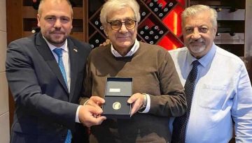 &Epsilon;&pi;ί&sigma;&kappa;&epsilon;&psi;&eta; &sigma;&tau;&omicron; &kappa;&rho;&alpha;&tau;ί&delta;&iota;&omicron; &tau;&eta;&sigmaf; &Beta;ό&rho;&epsilon;&iota;&alpha;&sigmaf; &Rho;&eta;&nu;&alpha;&nu;ί&alpha;&sigmaf; &ndash; &Beta;&epsilon;&sigma;&tau;&phi;&alpha;&lambda;ί&alpha;&sigmaf; &sigma;&tau;&eta; &Gamma;&epsilon;&rho;&mu;&alpha;&nu;ί&alpha; &tau;&omicron;&upsilon; &Pi;&rho;&omicron;έ&delta;&rho;&omicron;&upsilon; &tau;&eta;&sigmaf; &Epsilon;&pi;&iota;&tau;&rho;&omicron;&pi;ή&sigmaf; &Epsilon;&lambda;&lambda;&eta;&nu;&iota;&sigma;&mu;&omicron;ύ &tau;&eta;&sigmaf; &Delta;&iota;&alpha;&sigma;&pi;&omicron;&rho;ά&sigmaf; &Phi;ί&lambda;&iota;&pi;&pi;&omicron;&upsilon; &Phi;ό&rho;&tau;&omega;&mu;&alpha;
