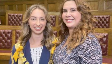 &Eta; Jami Klisaris &mu;&eta;&nu;ύ&epsilon;&iota; &tau;&omicron;&nu; &epsilon;&pi;&iota;&kappa;&epsilon;&phi;&alpha;&lambda;ή&sigmaf; &tau;&omicron;&upsilon; Council Watch &gamma;&iota;&alpha; &sigma;&upsilon;&kappa;&omicron;&phi;&alpha;&nu;&tau;ί&alpha;