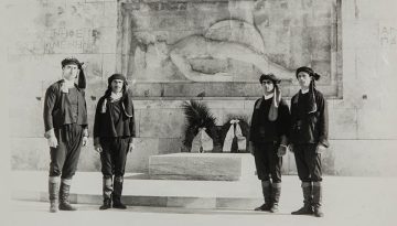 &Eta; ά&lambda;&omega;&sigma;&eta; &tau;&omicron;&upsilon; &epsilon;&lambda;&lambda;&eta;&nu;&iota;&sigma;&mu;&omicron;ύ &alpha;&pi;ό &tau;&omicron;&upsilon;&sigmaf; &Omicron;&theta;&omega;&mu;&alpha;&nu;&omicron;ύ&sigmaf; &Tau;&omicron;ύ&rho;&kappa;&omicron;&upsilon;&sigmaf; &kappa;&alpha;&iota; &omicron; Ά&gamma;&iota;&omicron;&sigmaf; &Iota;&omega;ά&nu;&nu;&eta;&sigmaf; &omicron; &Chi;&rho;&upsilon;&sigma;ό&sigma;&tau;&omicron;&mu;&omicron;&sigmaf;