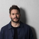 Μια ιστορία αγάπης σ’ έναν κόσμο που χάνεται, από τον ομογενή συγγραφέα, Andrew Pippos