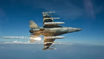 &Omicron; &Alpha;/&Gamma;&Epsilon;&Alpha; έ&delta;&omega;&sigma;&epsilon; &nu;έ&alpha; &gamma;&iota;&alpha; &tau;&alpha; &epsilon;&pi;ό&mu;&epsilon;&nu;&alpha; &beta;ή&mu;&alpha;&tau;&alpha; &tau;&eta;&sigmaf; &Pi;&Alpha; &mu;&epsilon; Link16 &pi;&alpha;&nu;&tau;&omicron;ύ, F-16 Blk50 &sigma;&epsilon; Viper, Loyal Wingman, F-35, &Rho;&alpha;&nu;&tau;ά&rho; &kappa;&alpha;&iota; ά&lambda;&lambda;&alpha;