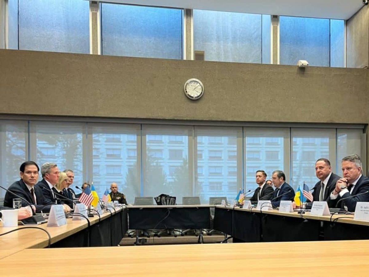 Ο όρος ΗΠΑ-Ουκρανίας για συμφωνία με Ρωσία – Οι κόκκινες γραμμές Ζελένσκι