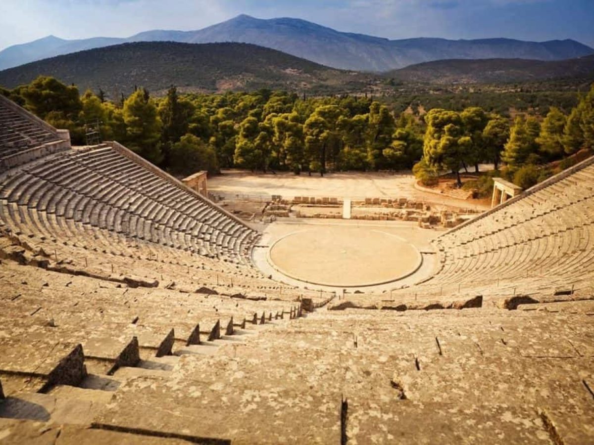 Πεπρωμένο και ελευθερία στην Αρχαία Ελληνική Τραγωδία