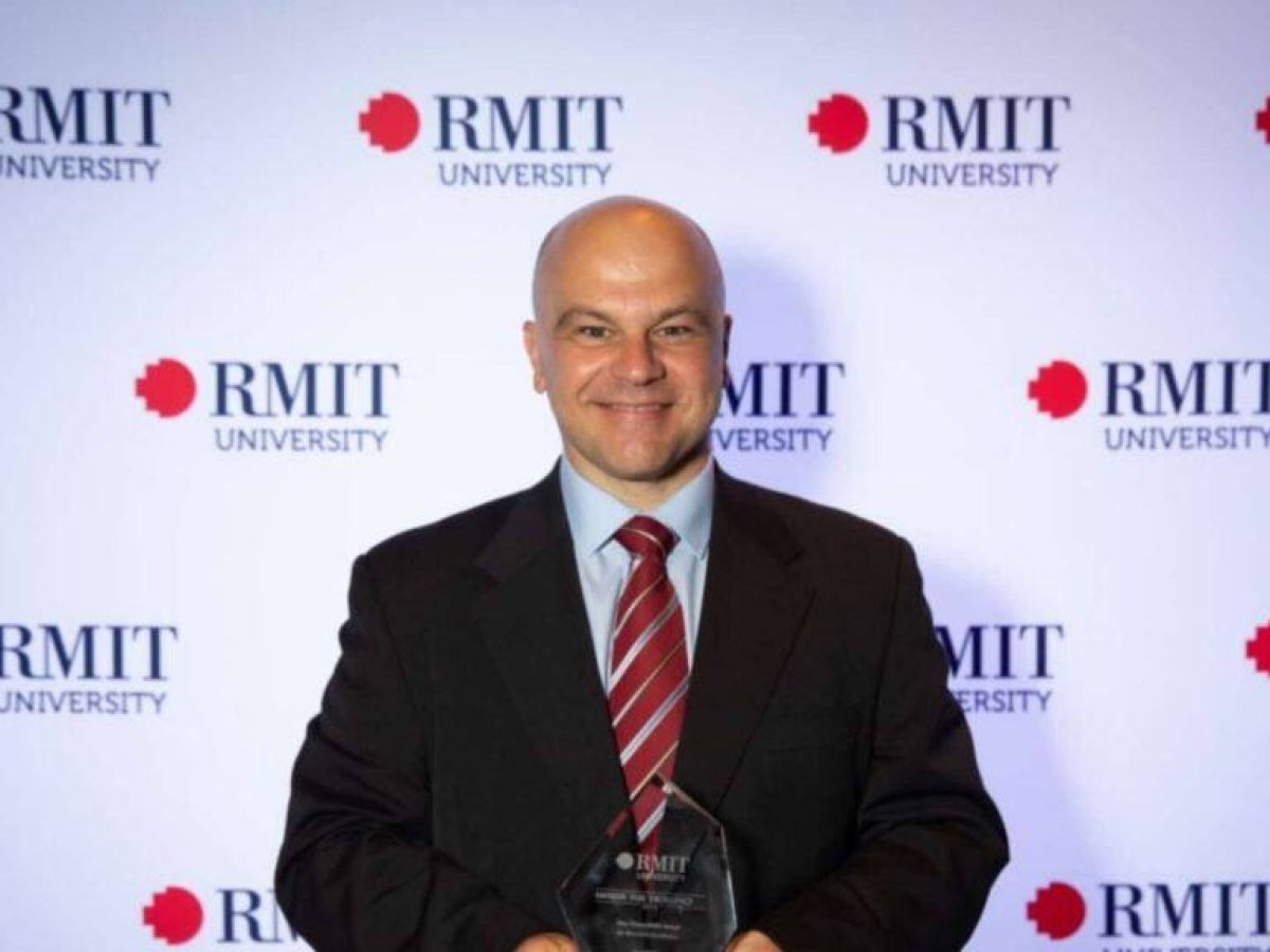 Ο Τριαντάφυλλος Βλάχος, νέος Κοσμήτορας της Σχολής Υγείας και Βιοϊατρικών Επιστημών στο RMIT