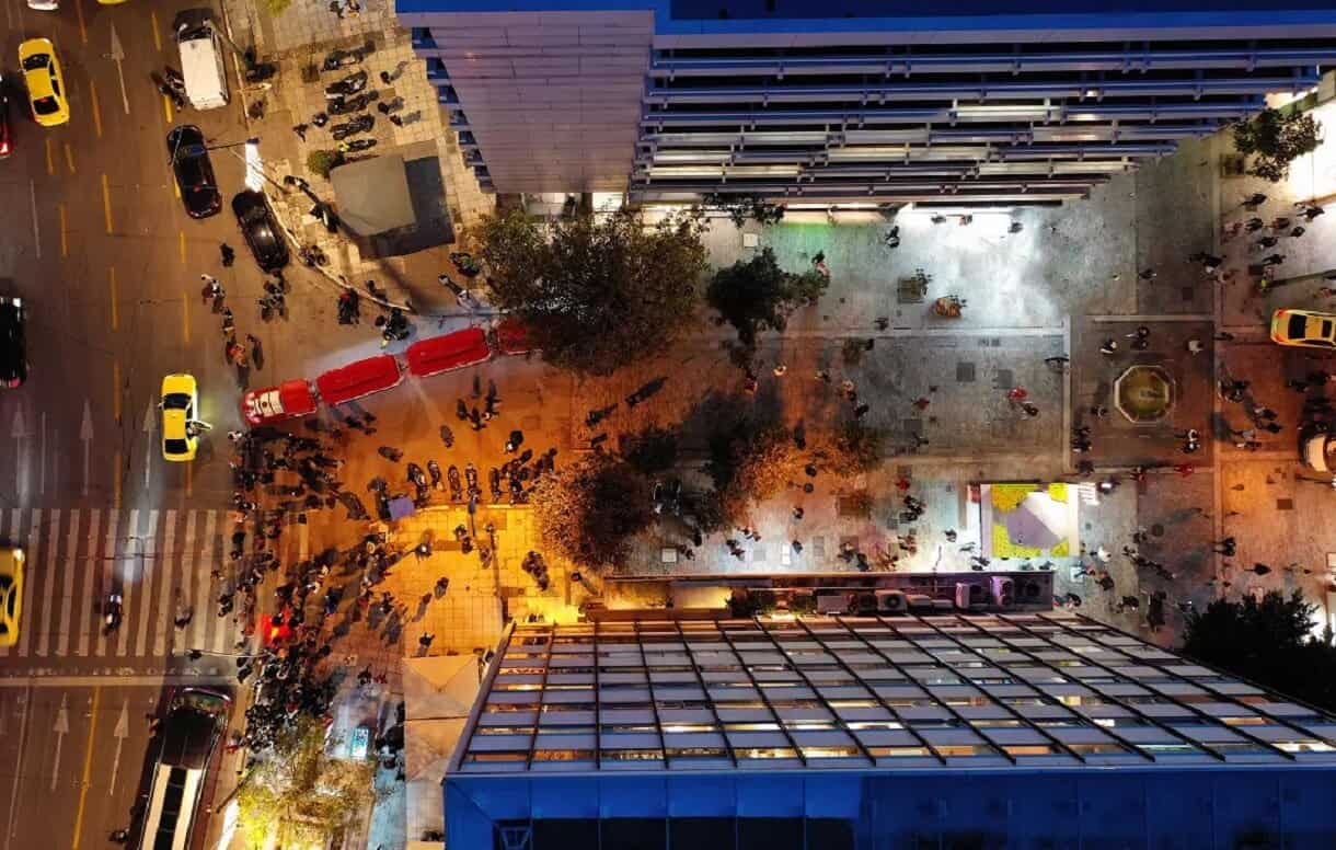 Πέντε στάσεις στην εορταστική καρδιά της Αθήνας: Μια χριστουγεννιάτικη ολοήμερη βόλτα