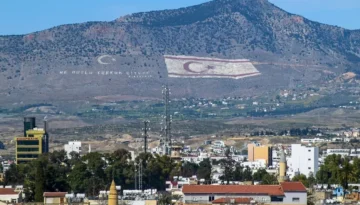 &Alpha;&pi;&alpha;&rho;ά&delta;&epsilon;&kappa;&tau;&eta; &kappa;ί&nu;&eta;&sigma;&eta; &tau;&eta;&sigmaf; CIA &sigma;&tau;&alpha; &kappa;&alpha;&tau;&epsilon;&chi;ό&mu;&epsilon;&nu;&alpha;!-&Alpha;&mu;&epsilon;&rho;&iota;&kappa;&alpha;&nu;&omicron;ί &epsilon;&pi;&iota;&theta;&epsilon;ώ&rho;&eta;&sigma;&alpha;&nu; &tau;&omicron; &pi;&alpha;&rho;ά&nu;&omicron;&mu;&omicron; &alpha;&epsilon;&rho;&omicron;&delta;&rho;ό&mu;&iota;&omicron; &tau;&eta;&sigmaf; &Tau;ύ&mu;&pi;&omicron;&upsilon;-&Omicron;&iota; &delta;&iota;&kappa;&alpha;&iota;&omicron;&lambda;&omicron;&gamma;ί&epsilon;&sigmaf; & &omicron;&iota; &epsilon;&pi;&iota;&pi;&tau;ώ&sigma;&epsilon;&iota;&sigmaf;