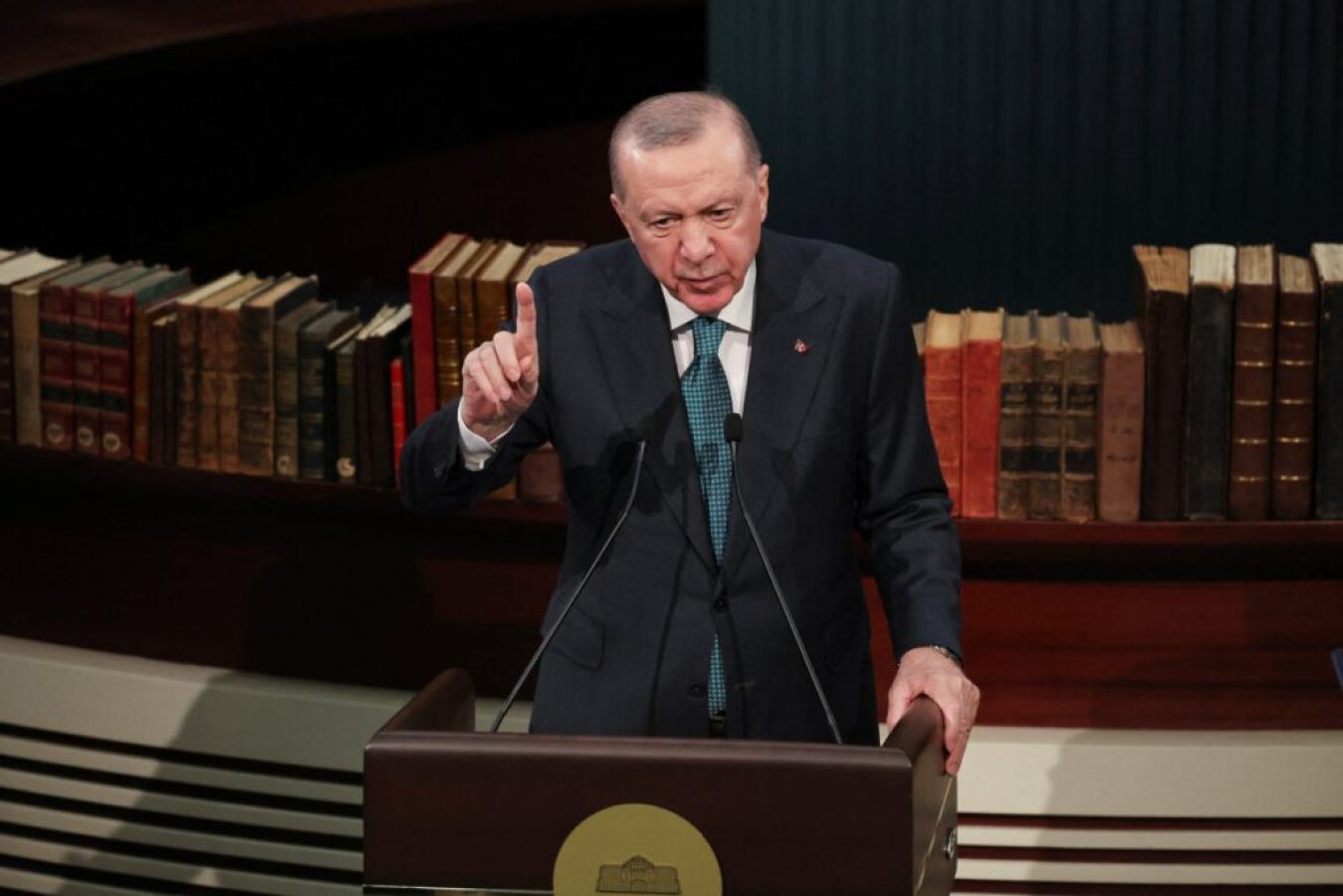 &Epsilon;&rho;&nu;&tau;&omicron;&gamma;ά&nu; &lambda;ί&gamma;&omicron; &pi;&rho;&iota;&nu; &tau;&eta; &sigma;&upsilon;&nu;ά&nu;&tau;&eta;&sigma;&eta; &mu;&epsilon; &Mu;&eta;&tau;&sigma;&omicron;&tau;ά&kappa;&eta;: &Theta;έ&lambda;&omicron;&upsilon;&mu;&epsilon; &epsilon;&iota;&rho;ή&nu;&eta; &kappa;&alpha;&iota; &alpha;&sigma;&phi;ά&lambda;&epsilon;&iota;&alpha; &gamma;&iota;&alpha; &epsilon;&mu;ά&sigmaf;, &tau;&omicron;&upsilon;&sigmaf; &gamma;&epsilon;ί&tau;&omicron;&nu;έ&sigmaf; &mu;&alpha;&sigmaf; &kappa;&alpha;&iota; ό&lambda;&epsilon;&sigmaf; &tau;&iota;&sigmaf; &alpha;&delta;&epsilon;&lambda;&phi;έ&sigmaf; &chi;ώ&rho;&epsilon;&sigmaf;