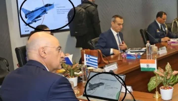 Η Ινδία προσφέρει στην  Ελλάδα μονοκινητήρια μαχητικά αεροσκάφη ως εναλλακτική λύση για τα παλαιά F-4 (Ινδικό δημοσίευμα)