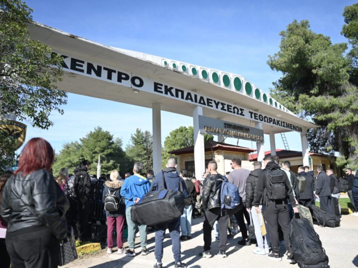 Η κατάταξη της 2026 Α’ ΕΣΣΟ σε Αυλώνα και Θήβα με το νέο μοντέλο στρατιωτικής θητείας [vid, pics]
