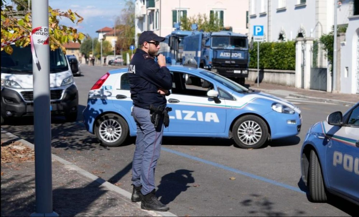 &Iota;&tau;&alpha;&lambda;ί&alpha;: &Alpha;&kappa;έ&phi;&alpha;&lambda;&omicron; &pi;&tau;ώ&mu;&alpha; 44&chi;&rho;&omicron;&nu;&eta;&sigmaf; &epsilon;&nu;&tau;&omicron;&pi;ί&sigma;&tau;&eta;&kappa;&epsilon; &kappa;&omicron;&nu;&tau;ά &sigma;&tau;&eta; &Phi;&lambda;&omega;&rho;&epsilon;&nu;&tau;ί&alpha;