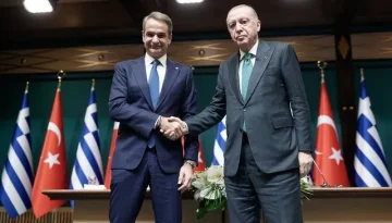 Πώς είδε ο Γιώργος Φίλης τη συνάντηση Μητσοτάκη-Ερντογαν (συνοπτικά)