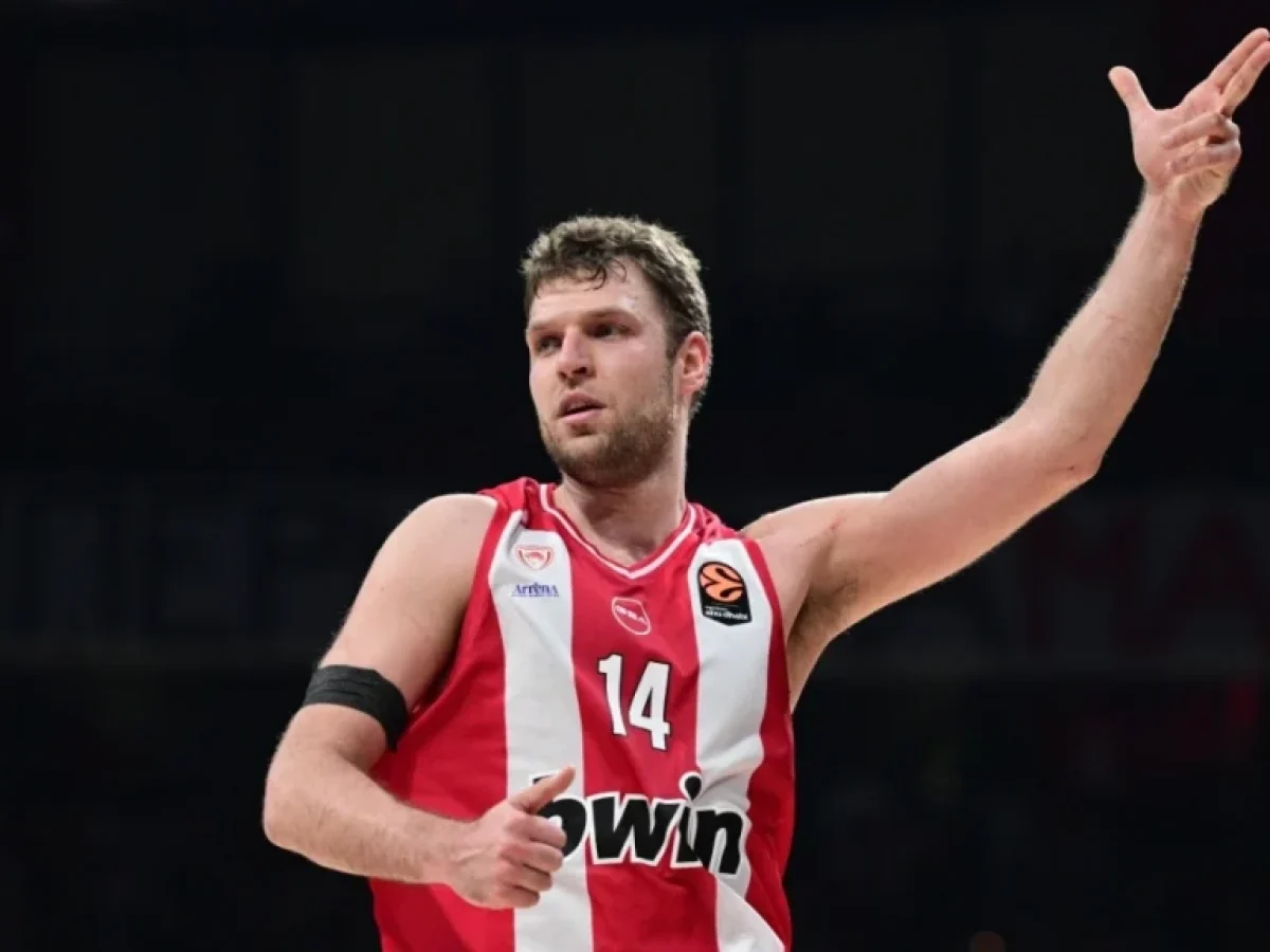 Ολυμπιακός-Ερυθρός Αστέρας 92-86: Η βραδιά που ο Βεζένκοβ θύμισε ποιος είναι (Video)