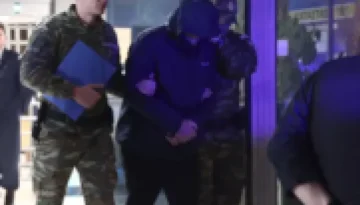 &Pi;&omicron;&lambda;&epsilon;&mu;&iota;&kappa;ή &Alpha;&epsilon;&rho;&omicron;&pi;&omicron;&rho;ί&alpha;: &Pi;&rho;&omicron;&phi;&upsilon;&lambda;&alpha;&kappa;ί&sigma;&tau;&eta;&kappa;&epsilon; &omicron; &Sigma;&mu;ή&nu;&alpha;&rho;&chi;&omicron;&sigmaf; &mu;&epsilon;&tau;ά &tau;&eta;&nu; &alpha;&pi;&omicron;&lambda;&omicron;&gamma;ί&alpha; &sigma;&tau;&omicron; &Alpha;&epsilon;&rho;&omicron;&delta;&iota;&kappa;&epsilon;ί&omicron;