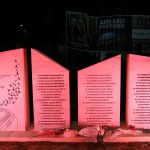 Συγκίνηση στα αποκαλυπτήρια του μνημείου για τα 57 θύματα των Τεμπών στην Καισαριανή (Φωτο+Βίντεο)