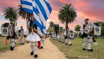 Moomba: Ό&chi;&iota; &sigma;&tau;&eta;&nu; &chi;&rho;ή&sigma;&eta; &tau;&omicron;&upsilon; Ή&lambda;&iota;&omicron;&upsilon; &tau;&eta;&sigmaf; &Beta;&epsilon;&rho;&gamma;ί&nu;&alpha;&sigmaf; &laquo;&gamma;&iota;&alpha; &pi;&alpha;&rho;&alpha;&pi;&omicron;ί&eta;&sigma;&eta; &tau;&eta;&sigmaf; &iota;&sigma;&tau;&omicron;&rho;ί&alpha;&sigmaf;&raquo;