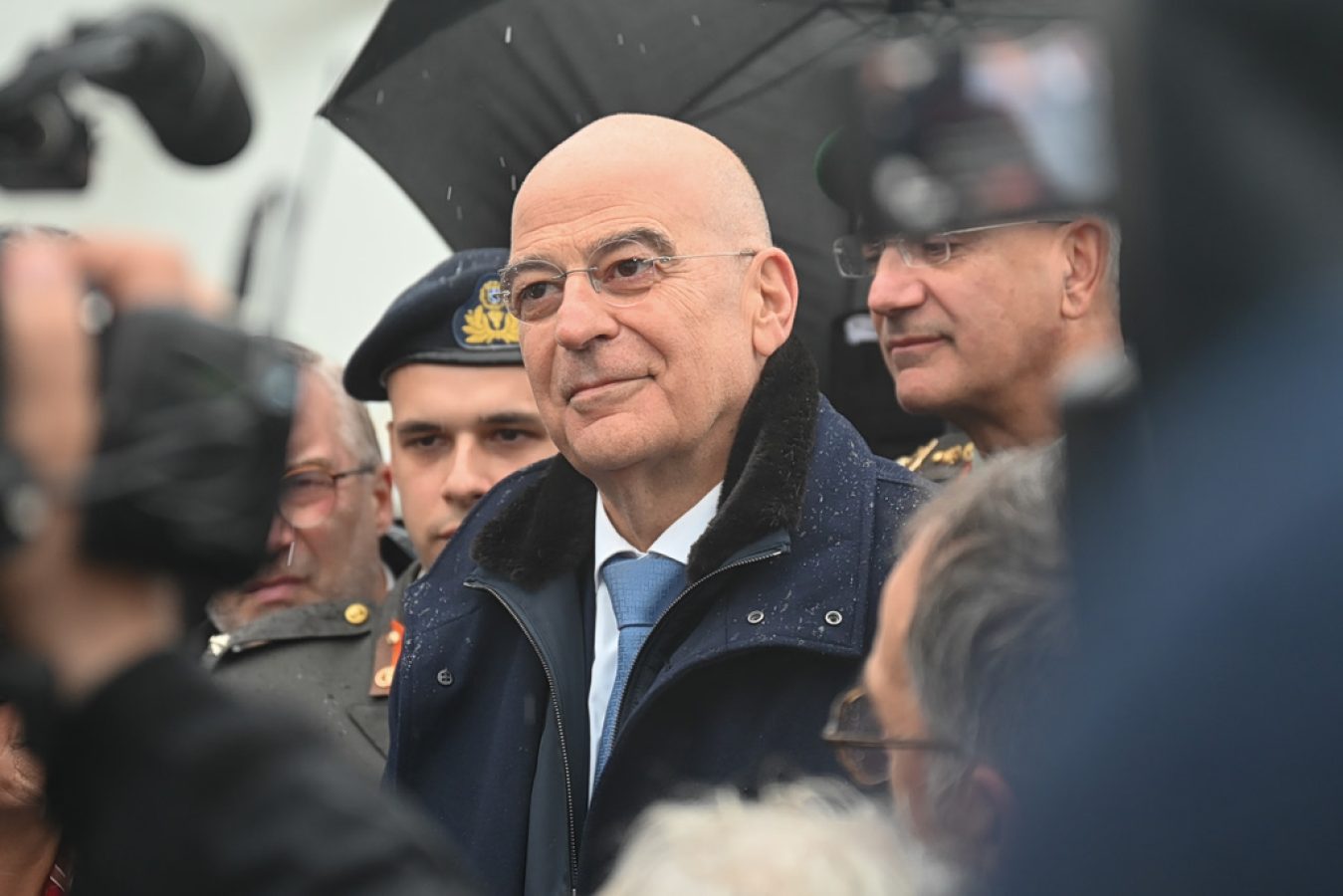 &Epsilon;&pi;ί&sigma;&kappa;&epsilon;&psi;&eta; &Delta;έ&nu;&delta;&iota;&alpha; &sigma;&tau;&omicron; &Lambda;&omicron;&nu;&delta;ί&nu;&omicron; &ndash; &Alpha;&lambda;&lambda;&alpha;&gamma;έ&sigmaf; &sigma;&tau;&omicron; FOS &tau;&omega;&nu; &epsilon;&xi;&omicron;&pi;&lambda;&iota;&sigma;&tau;&iota;&kappa;ώ&nu; &sigma;&tau;&alpha; &sigma;&kappa;&alpha;&rho;&iota;ά