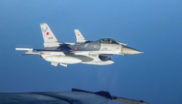 Προκαλεί η Τουρκία στο Αιγαίο: «Σήκωσε» F-16 για άσκηση χωρίς να καταθέσει σχέδια πτήσης – Παραβιάσεις και από CN-235