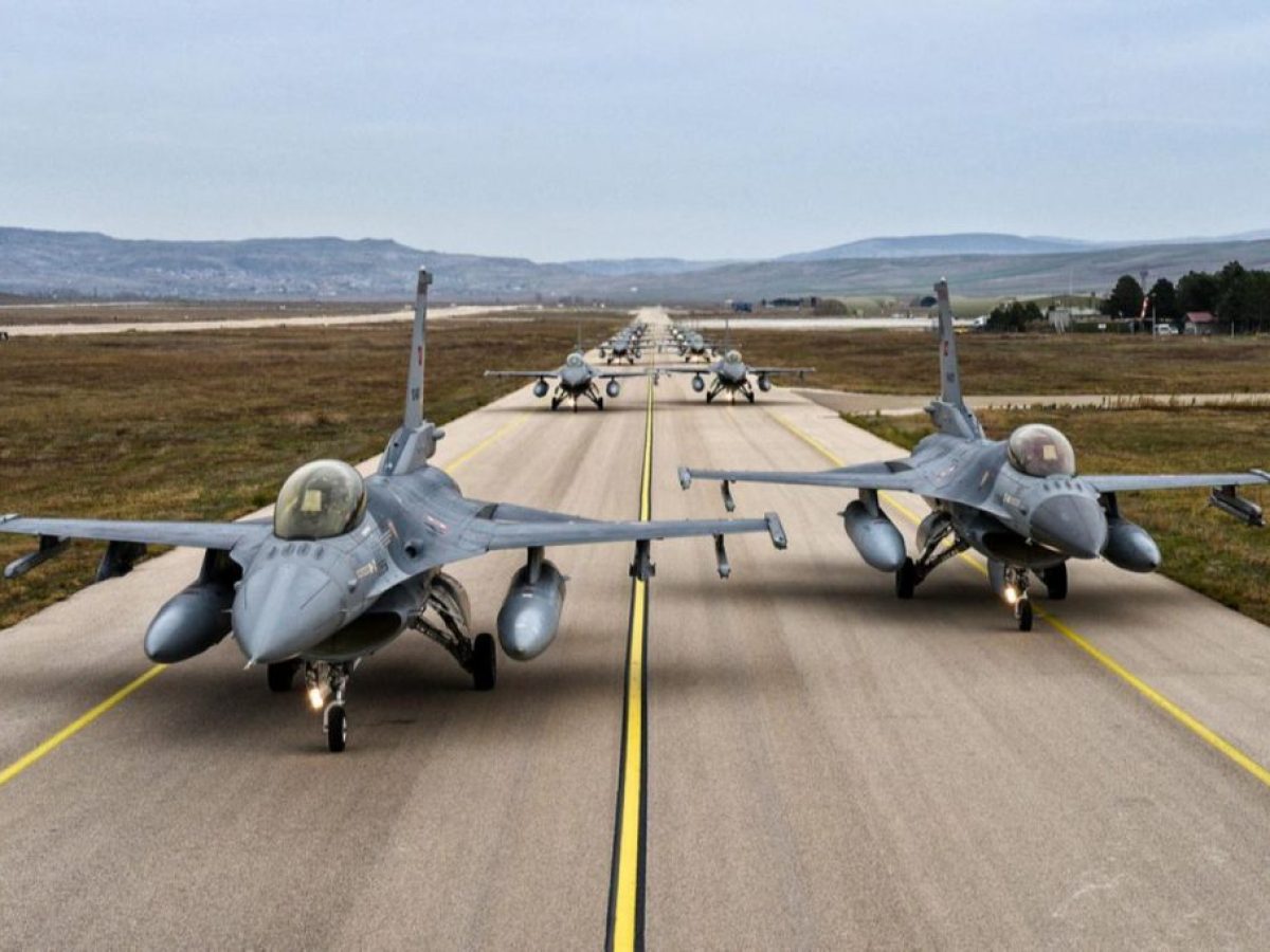 Προσγειώθηκαν μισή Ντουζίνα Τουρκικά F-16  στο Α/Δ Ερτσάν  (Τύμβου)στην Κύπρο …Μαζί με Α/Α συστήματα