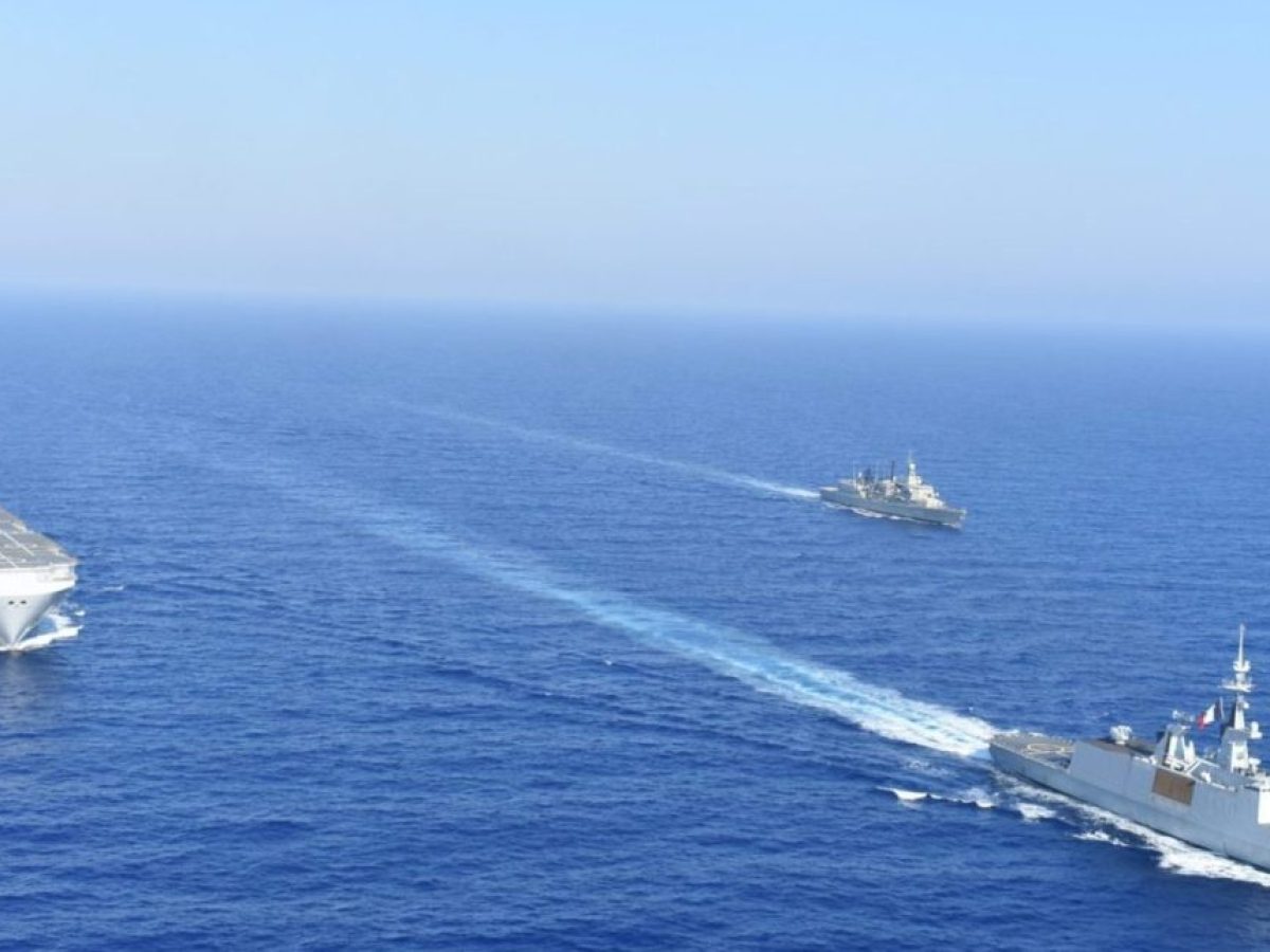 Στη σκιά της ανάφλεξης στη Μέση Ανατολή – Προτεραιότητα της Αθήνας η ασφάλεια