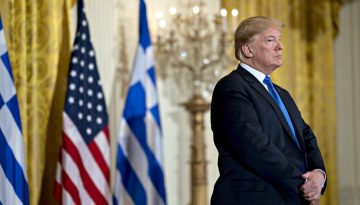 Τραμπ: Οφείλουμε στους Έλληνες τόσα πολλά, έχουν κάτι το ξεχωριστό – Vid