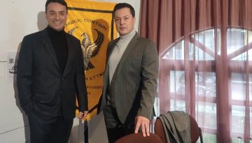 &Alpha;&delta;&epsilon;&lambda;&phi;&omicron;ί &Tau;&sigma;&alpha;&chi;&omicron;&upsilon;&rho;ί&delta;&eta;: &Eta; &pi;&omicron;&nu;&tau;&iota;&alpha;&kappa;ή &mu;&omicron;&upsilon;&sigma;&iota;&kappa;ή &omega;&sigmaf; &beta;ί&omega;&mu;&alpha;, &epsilon;&pi;&iota;&sigma;&tau;ή&mu;&eta; &kappa;&alpha;&iota; &zeta;&omega;&nu;&tau;&alpha;&nu;ή &pi;&alpha;&rho;ά&delta;&omicron;&sigma;&eta; &ndash; &Tau;&iota; &epsilon;ί&pi;&alpha;&nu; &sigma;&tau;&omicron; &Sigma;&pi;&omicron;&upsilon;&delta;&alpha;&sigma;&tau;ή&rho;&iota;&omicron; &Mu;&epsilon;&lambda;&iota;&sigma;&sigma;ί&omega;&nu;
