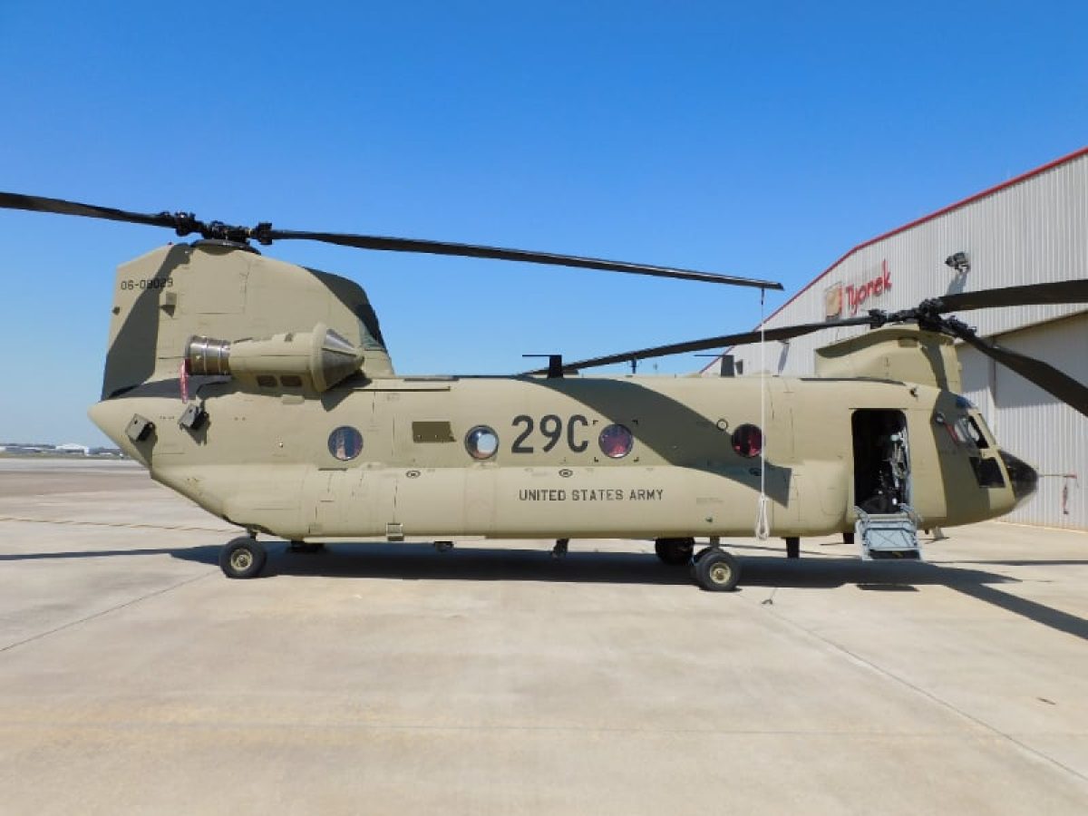 Διάθεση μεταχειρισμένων ελικοπτέρων CH-47F Chinook από τα αμερικανικά αποθέματα