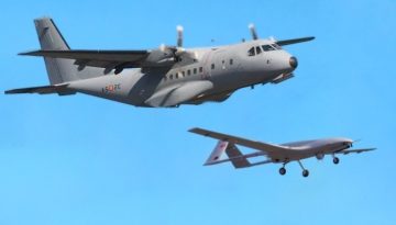 &Sigma;&upsilon;&nu;&epsilon;&chi;ί&zeta;&omicron;&nu;&tau;&alpha;&iota; &omicron;&iota; &tau;&omicron;&upsilon;&rho;&kappa;&iota;&kappa;έ&sigmaf; &pi;&alpha;&rho;&alpha;&beta;&iota;ά&sigma;&epsilon;&iota;&sigmaf;&hellip; &Alpha;&pi;ό UAV & CN-235 & &sigma;ή&mu;&epsilon;&rho;&alpha; &sigma;&tau;&omicron; &Alpha;&iota;&gamma;&alpha;ί&omicron;