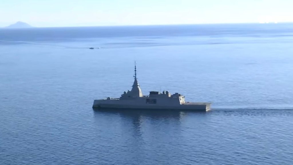 Έντονη στρατιωτική παρουσία πέριξ της Κύπρου