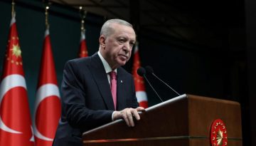 &Epsilon;&rho;&nu;&tau;&omicron;&gamma;ά&nu;: &laquo;&Alpha;&pi;&omicron;&rho;&rho;ί&pi;&tau;&omicron;&upsilon;&mu;&epsilon; &mu;&omicron;&nu;&omicron;&mu;&epsilon;&rho;&epsilon;ί&sigmaf; &epsilon;&nu;έ&rho;&gamma;&epsilon;&iota;&epsilon;&sigmaf; &sigma;&epsilon; &Alpha;&iota;&gamma;&alpha;ί&omicron; &kappa;&alpha;&iota; &alpha;&nu;.&Mu;&epsilon;&sigma;ό&gamma;&epsilon;&iota;&omicron; &pi;&omicron;&upsilon; &epsilon;&pi;&iota;&delta;&iota;ώ&kappa;&omicron;&upsilon;&nu; &nu;&alpha; &alpha;&pi;&omicron;&kappa;&lambda;&epsilon;ί&sigma;&omicron;&upsilon;&nu; &tau;&eta;&nu; &Tau;&omicron;&upsilon;&rho;&kappa;ί&alpha;&raquo;