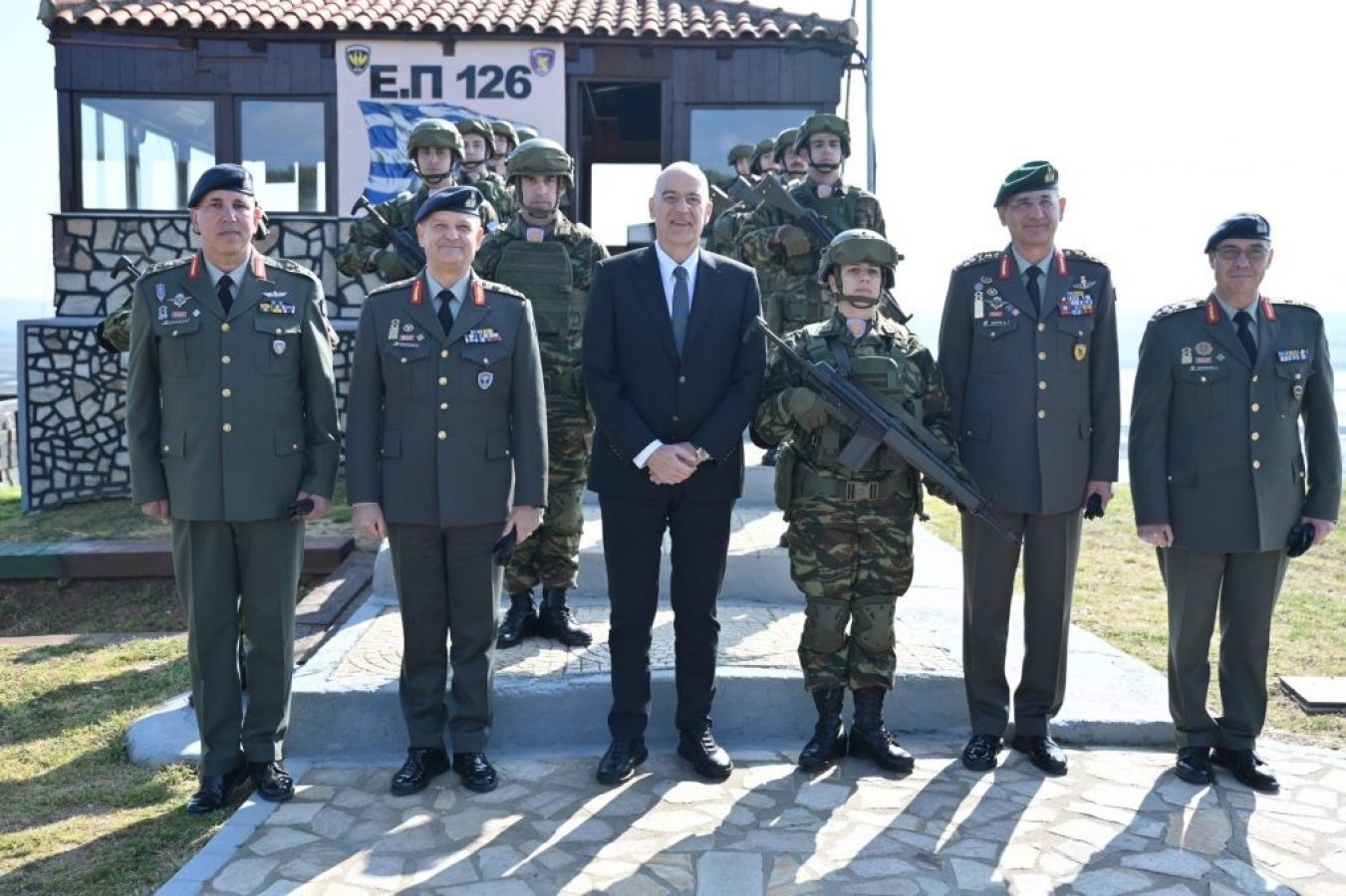 &Kappa;&upsilon;&rho;&iota;&alpha;&kappa;ή &tau;&omicron;&upsilon; &Pi;ά&sigma;&chi;&alpha;, &omicron; &Upsilon;&Epsilon;&Theta;&Alpha; &Delta;έ&nu;&delta;&iota;&alpha;&sigmaf; &mu;&epsilon;&tau;έ&beta;&eta; &sigma;&tau;&omicron; &Epsilon;&pi;&iota;&tau;&eta;&rho;&eta;&tau;&iota;&kappa;ό &Phi;&upsilon;&lambda;ά&kappa;&iota;&omicron; (&Epsilon;&Phi;) &laquo;126&raquo; &tau;&eta;&sigmaf; 50 &Mu;&eta;&chi;&alpha;&nu;&omicron;&kappa;ί&nu;&eta;&tau;&eta;&sigmaf; &Tau;&alpha;&xi;&iota;&alpha;&rho;&chi;ί&alpha;&sigmaf; (50 &Mu;/&Kappa; &Tau;&Alpha;&Xi;) &laquo;&Alpha;&Psi;&Omicron;&Sigma;&raquo;