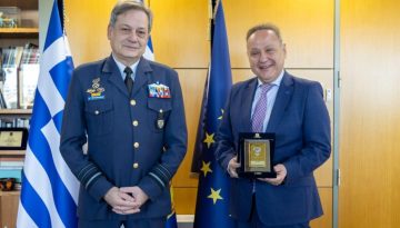 Ο Δήμος Θεσσαλονίκης τίμησε τον αρχηγό ΓΕΑ, αντιπτέραρχο (I) Δημοσθένη Γρηγοριάδη