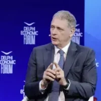 sti-sigchroni-skakiera-den-arki