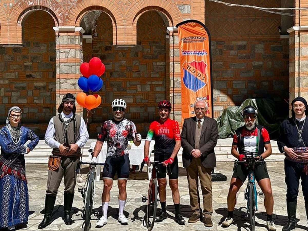 &Sigma;&tau;&eta; &Sigma;&omicron;&upsilon;&mu;&epsilon;&lambda;ά &tau;&omicron; &pi;&iota;&omicron; &delta;&upsilon;&nu;&alpha;&tau;ό &mu;ή&nu;&upsilon;&mu;&alpha; &mu;&nu;ή&mu;&eta;&sigmaf; &ndash; &Pi;&omicron;&delta;&eta;&lambda;ά&tau;&epsilon;&sigmaf; &tau;&iota;&mu;&omicron;ύ&nu; &Alpha;&rho;&mu;έ&nu;&iota;&omicron;&upsilon;&sigmaf; &kappa;&alpha;&iota; &Pi;ό&nu;&tau;&iota;&omicron;&upsilon;&sigmaf; &sigma;&tau;&eta; &laquo;&Delta;&iota;&alpha;&delta;&rho;&omicron;&mu;ή &Mu;&nu;ή&mu;&eta;&sigmaf;&raquo;