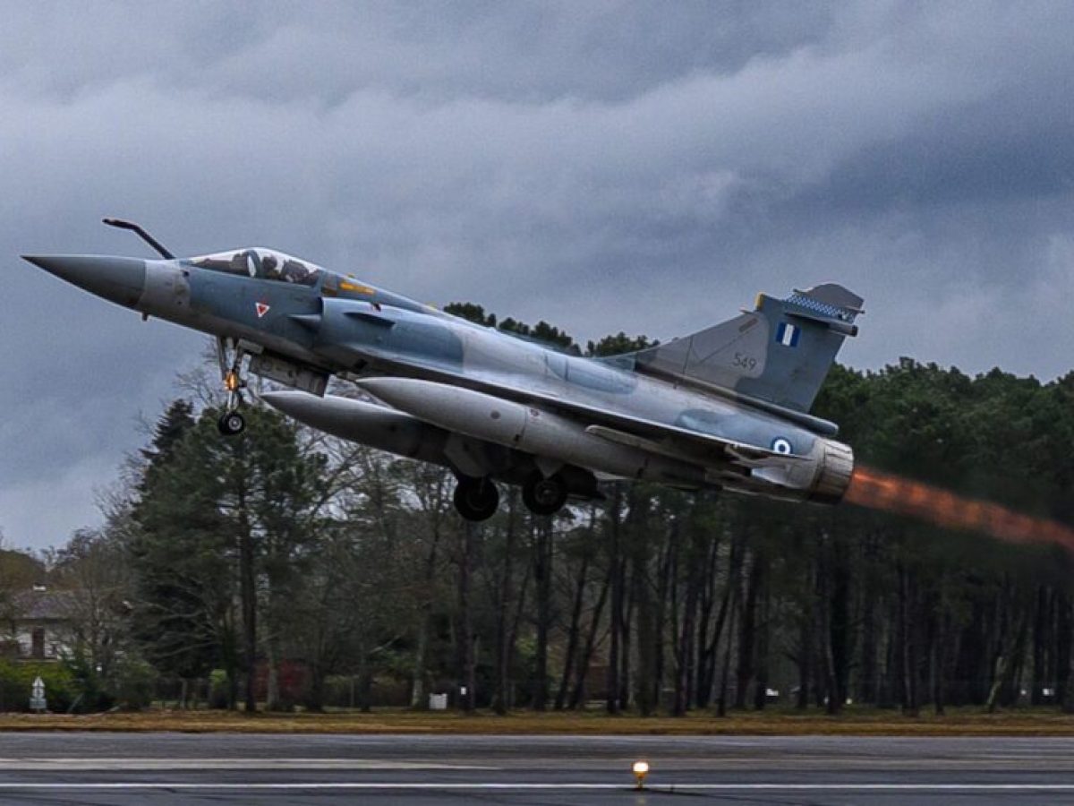 Mirage 2000-5 μετασταθμεύουν στην Κάρπαθο αντί των Patriot – «Έλλη» και F-16 Viper παραμένουν στην Κύπρο