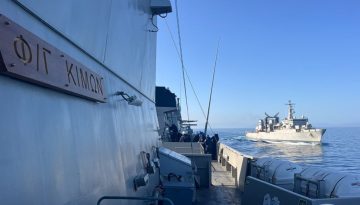 &laquo;&Kappa;&Alpha;&Tau;&Alpha;&Iota;&Gamma;&Iota;&Sigma; 26&raquo;: &Eta; &alpha;&pi;ά&nu;&tau;&eta;&sigma;&eta; &tau;&eta;&sigmaf; &Alpha;&theta;ή&nu;&alpha;&sigmaf; &sigma;&tau;&eta;&nu; &Alpha;&gamma;&kappa;&upsilon;&rho;&alpha; &mu;&epsilon; F-16, &phi;&rho;&epsilon;&gamma;ά&tau;&epsilon;&sigmaf; &kappa;&alpha;&iota; &epsilon;&iota;&delta;&iota;&kappa;έ&sigmaf; &delta;&upsilon;&nu;ά&mu;&epsilon;&iota;&sigmaf;