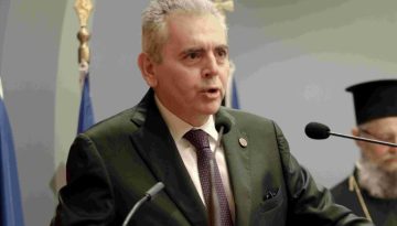 Μ.Χαρακόπουλος σε πανελλήνια συνάντηση βορειοηπειρωτικών συλλόγων: Μην ξεπουλάτε τις περιουσίες σας στη Β. Ήπειρο