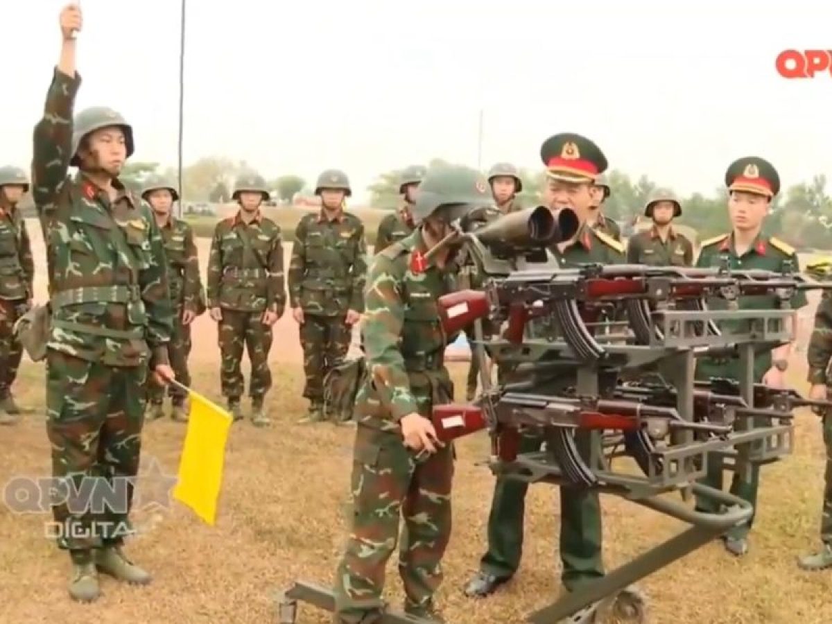 to-vietnam-parousiazi-to-neo