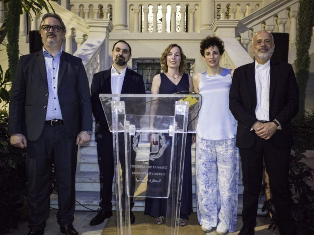 &Epsilon;&lambda;&lambda;ά&delta;&alpha; &kappa;&alpha;&iota; &Kappa;ύ&pi;&rho;&omicron;&sigmaf; &alpha;&pi;&omicron;&chi;&alpha;&iota;&rho;&epsilon;&tau;&omicron;ύ&nu; &tau;έ&sigma;&sigma;&epsilon;&rho;&iota;&sigmaf; ά&xi;&iota;&omicron;&upsilon;&sigmaf; &delta;&iota;&pi;&lambda;&omega;&mu;ά&tau;&epsilon;&sigmaf;