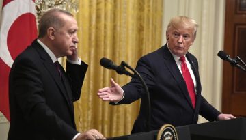 EL &ndash; &Epsilon;&lambda;&lambda;&eta;&nu;&omicron;&alpha;&mu;&epsilon;&rho;&iota;&kappa;&alpha;&nu;&iota;&kappa;ό &mu;ή&nu;&upsilon;&mu;&alpha; &sigma;&tau;&omicron;&nu; &Tau;&rho;&alpha;&mu;&pi;, &pi;&rho;&omicron;&kappa;&epsilon;&iota;&mu;έ&nu;&omicron;&upsilon; &nu;&alpha; &mu;&eta;&nu; &pi;&omicron;&upsilon;&lambda;ή&sigma;&epsilon;&iota; &kappa;&iota;&nu;&eta;&tau;ή&rho;&epsilon;&sigmaf; &gamma;&iota;&alpha; &mu;&alpha;&chi;&eta;&tau;&iota;&kappa;ό &alpha;&epsilon;&rho;&omicron;&sigma;&kappa;ά&phi;&omicron;&sigmaf; &sigma;&tau;&eta;&nu; &Tau;&omicron;&upsilon;&rho;&kappa;ί&alpha;