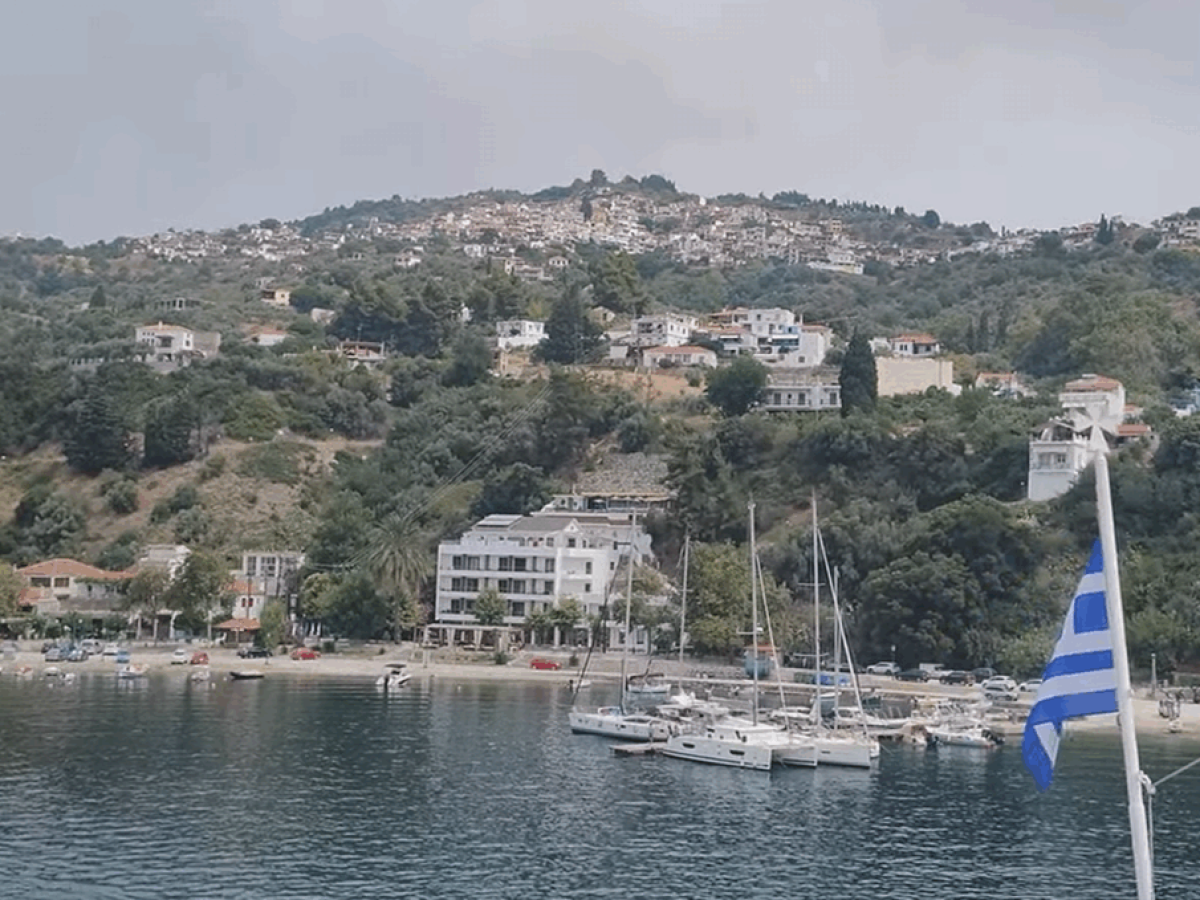 Γλώσσα – Σκόπελος: Το διαφορετικό χωριό των Σποράδων