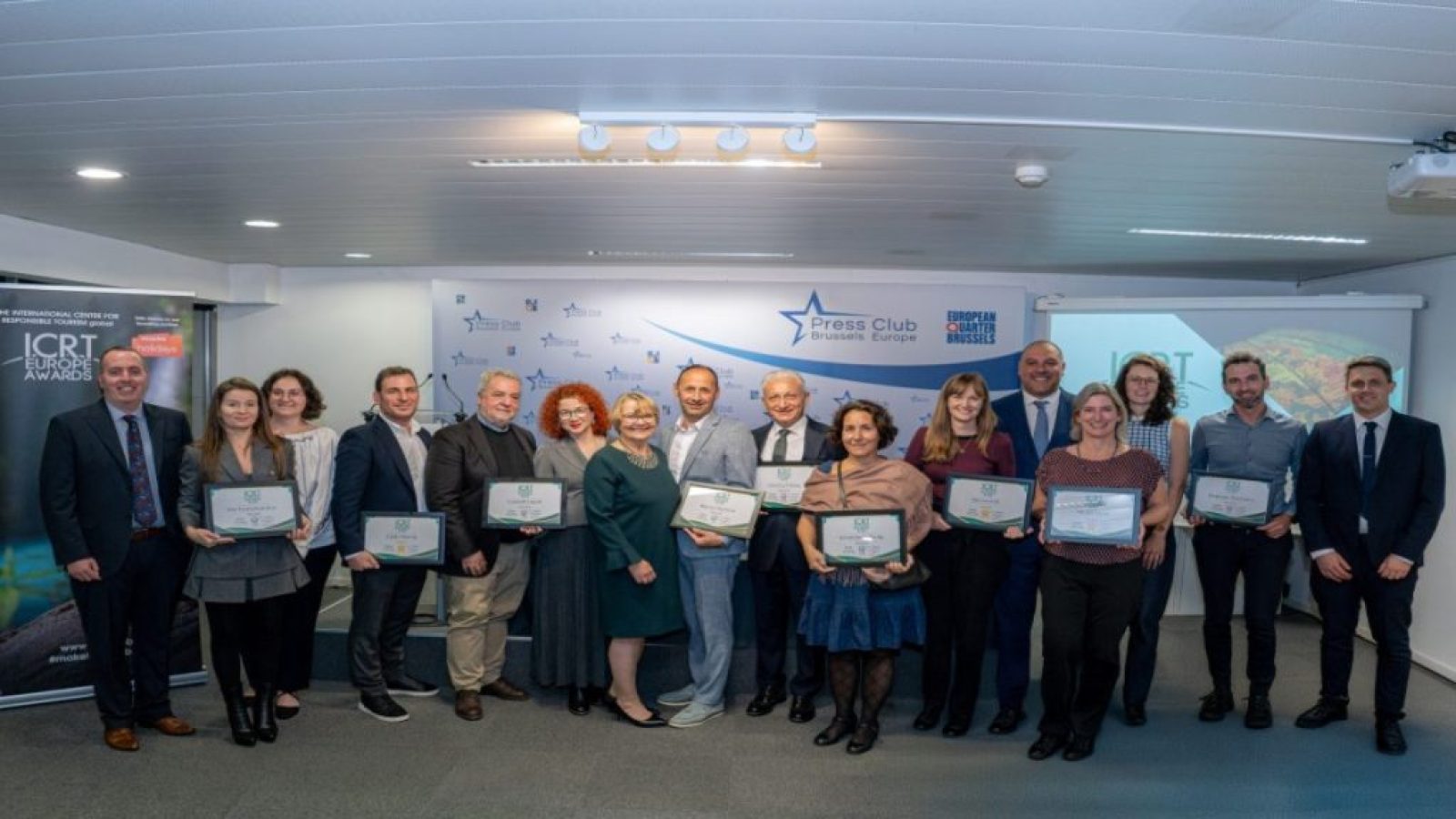 &Epsilon;&lambda;&lambda;ά&delta;&alpha; &kappa;&alpha;&iota; &Kappa;ύ&pi;&rho;&omicron;&sigmaf; &alpha;&nu;ά&mu;&epsilon;&sigma;&alpha; &sigma;&tau;&iota;&sigmaf; &beta;&rho;&alpha;&beta;&epsilon;&upsilon;&mu;έ&nu;&epsilon;&sigmaf; &chi;ώ&rho;&epsilon;&sigmaf; &gamma;&iota;&alpha; &tau;&omicron; &beta;&iota;ώ&sigma;&iota;&mu;&omicron; &tau;&omicron;&upsilon;&rho;&iota;&sigma;&mu;ό-&nbsp;ICRT Europe Responsible Tourism Awards 2026 &ndash; ertnews.gr
