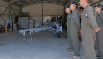 &Alpha;&pi;&omicron;&delta;&omicron;&chi;ή &nu;έ&alpha;&sigmaf; &delta;&omega;&rho;&epsilon;ά&sigmaf; &gamma;&iota;&alpha; &tau;&rho;ί&tau;&omicron; &sigma;ύ&sigma;&tau;&eta;&mu;&alpha; V-BAT &sigma;&tau;&omicron;&nu; &Epsilon;&lambda;&lambda;&eta;&nu;&iota;&kappa;ό &Sigma;&tau;&rho;&alpha;&tau;ό &ndash; &Delta;&omicron;ύ&rho;&epsilon;&iota;&omicron;&sigmaf; Ί&pi;&pi;&omicron;&sigmaf;