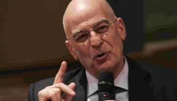 EL &ndash; &Omicron;&lambda;&omicron;&kappa;&lambda;&eta;&rho;ώ&theta;&eta;&kappa;&epsilon; &eta; &epsilon;&pi;ί&sigma;&kappa;&epsilon;&psi;&eta; &Delta;έ&nu;&delta;&iota;&alpha; &sigma;&tau;&eta;&nu; &Alpha;&upsilon;&sigma;&tau;&rho;&alpha;&lambda;ί&alpha;