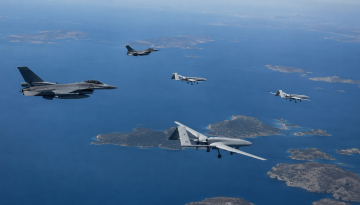&Tau;&omicron;&upsilon;&rho;&kappa;&iota;&kappa;έ&sigmaf; &pi;&alpha;&rho;&alpha;&beta;&iota;ά&sigma;&epsilon;&iota;&sigmaf; &sigma;&tau;&omicron; &Alpha;&iota;&gamma;&alpha;ί&omicron; &alpha;&pi;ό &tau;&rho;ί&alpha; UAV &sigma;&tau;&iota;&sigmaf; 28 &Iota;&omicron;&upsilon;&lambda;ί&omicron;&upsilon; 2026- veteranos |&Epsilon;&theta;&nu;&iota;&kappa;ά &Theta;έ&mu;&alpha;&tau;&alpha;