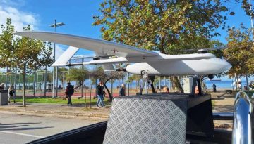 &Tau;&omicron; &Pi;&Eta;&Gamma;&Alpha;&Sigma;&Omicron;&Sigma; &tau;&omicron;&upsilon; &Kappa;&Epsilon;&Tau;&Alpha;&Kappa; &kappa;&alpha;&iota; &tau;&alpha; &mu;&iota;&kappa;&rho;ά &tau;&alpha;&kappa;&tau;&iota;&kappa;ά UAV &sigma;&tau;&iota;&sigmaf; Έ&nu;&omicron;&pi;&lambda;&epsilon;&sigmaf; &Delta;&upsilon;&nu;ά&mu;&epsilon;&iota;&sigmaf; &ndash; &Delta;&omicron;ύ&rho;&epsilon;&iota;&omicron;&sigmaf; Ί&pi;&pi;&omicron;&sigmaf;