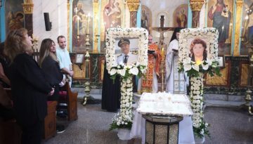 Έ&nu;&alpha; &Beta;&omicron;&upsilon;&beta;ό &Delta;ά&kappa;&rho;&upsilon; &mdash; &Mu;&iota;&alpha; &Alpha;&iota;ώ&nu;&iota;&alpha; &Mu;&nu;ή&mu;&eta;