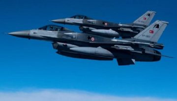 T&omicron;&upsilon;&rho;&kappa;&iota;&kappa;ά F-16 έ&kappa;&alpha;&nu;&alpha;&nu; &upsilon;&pi;&epsilon;&rho;&pi;&tau;ή&sigma;&eta; &pi;ά&nu;&omega; &alpha;&pi;ό &tau;&eta; &Rho;&omega; &ndash; &Mu;&pi;&alpha;&rho;ά&zeta; &pi;&alpha;&rho;&alpha;&beta;&iota;ά&sigma;&epsilon;&omega;&nu; &kappa;&alpha;&iota; &pi;&alpha;&rho;&alpha;&beta;ά&sigma;&epsilon;&omega;&nu; &alpha;&pi;ό &mu;&alpha;&chi;&eta;&tau;&iota;&kappa;ά &kappa;&alpha;&iota; drones