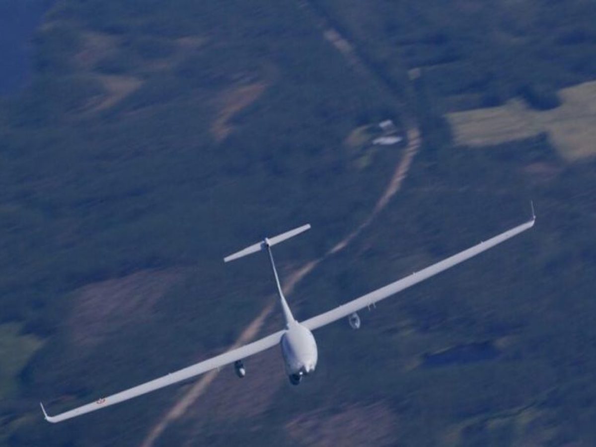 Patroller: &Tau;&omicron; &pi;&rho;ώ&tau;&omicron; UAV &sigma;&tau;&eta;&nu; &Alpha;&lambda;&epsilon;&xi;ά&nu;&delta;&rho;&epsilon;&iota;&alpha; &ndash; &Sigma;&tau;&eta; &Chi;&rho;&upsilon;&sigma;&omicron;ύ&pi;&omicron;&lambda;&eta; &eta; &mu;&epsilon;&lambda;&lambda;&omicron;&nu;&tau;&iota;&kappa;ή &beta;ά&sigma;&eta; &gamma;&iota;&alpha; &Theta;&rho;ά&kappa;&eta; &kappa;&alpha;&iota; &Alpha;&iota;&gamma;&alpha;ί&omicron;